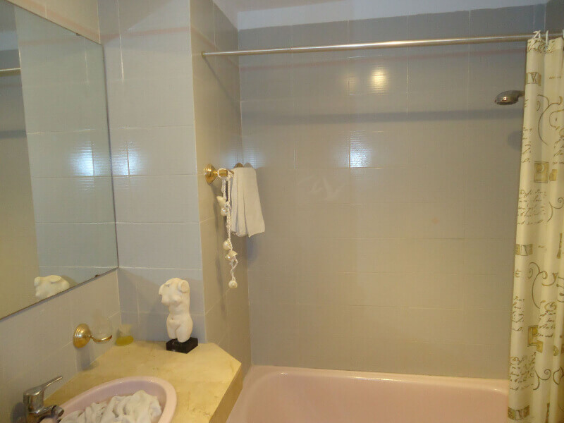 veronica-and-john-bulton-bathroom-builders-tenerife-rad-interiors (3)